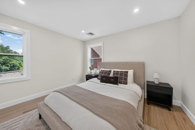 20 Washington Pl, Malden, MA 02148