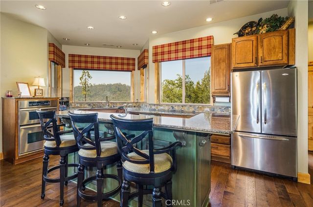 39828 Granite Ridge Lane, Bass Lake, CA 93604