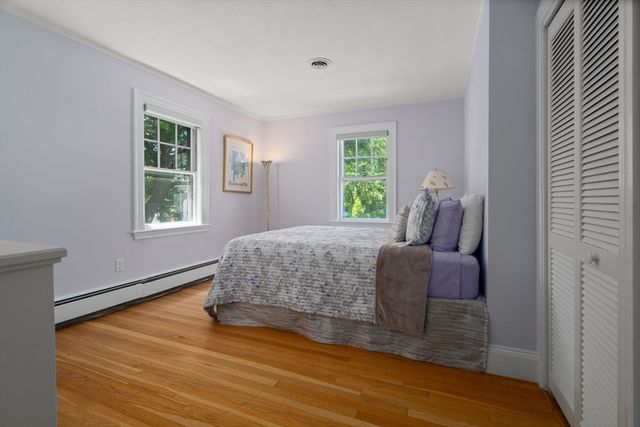24 Fenno Rd, Newton, MA 02459