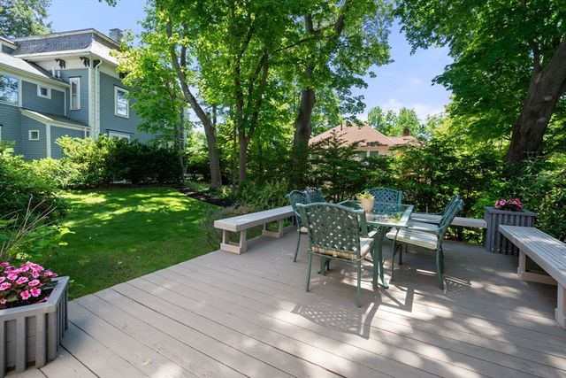 24 Fenno Rd, Newton, MA 02459