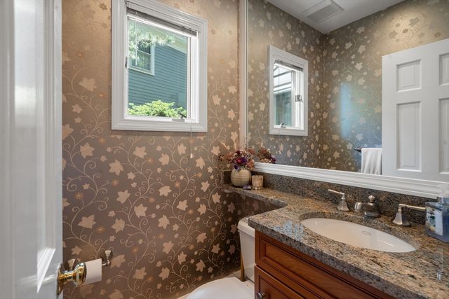 24 Fenno Rd, Newton, MA 02459