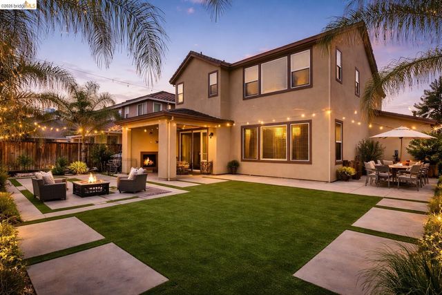 8461 Pinehollow Cir, Discovery Bay, CA 94505