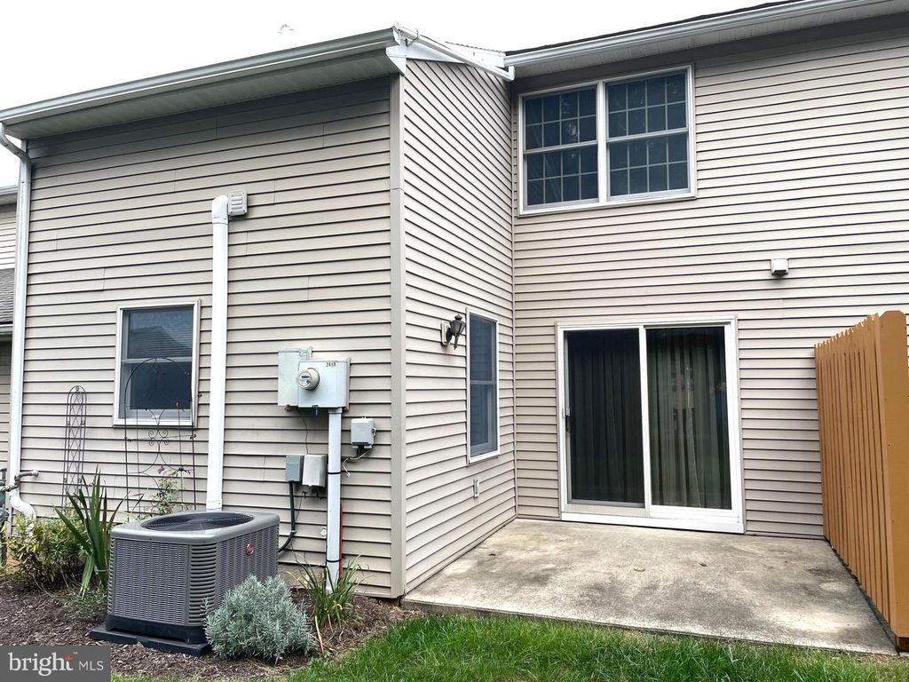 3568 MIMI CT #3568, York, PA 17402