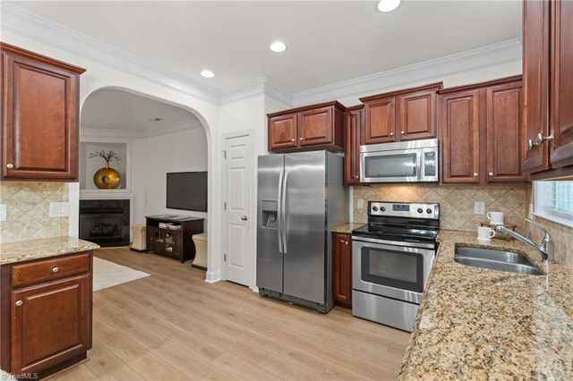 5076 Wyngate Village Drive, Winston-salem, NC 27103