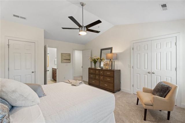 5076 Wyngate Village Drive, Winston-salem, NC 27103