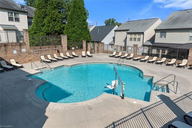5076 Wyngate Village Drive, Winston-salem, NC 27103