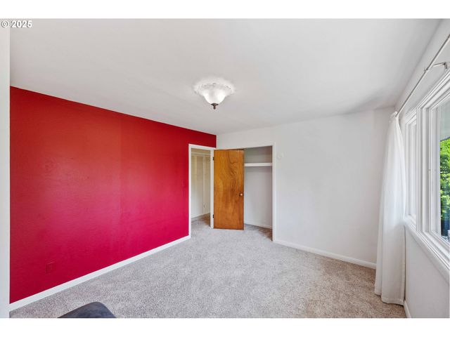1300 INGERSOLL St, Coos Bay, OR 97420