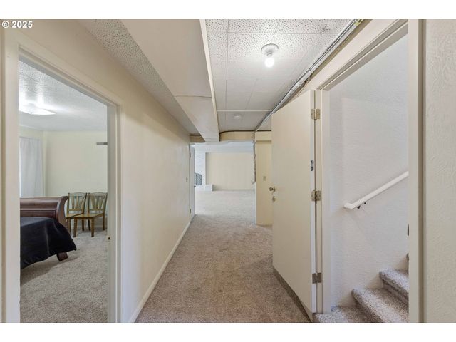 1300 INGERSOLL St, Coos Bay, OR 97420