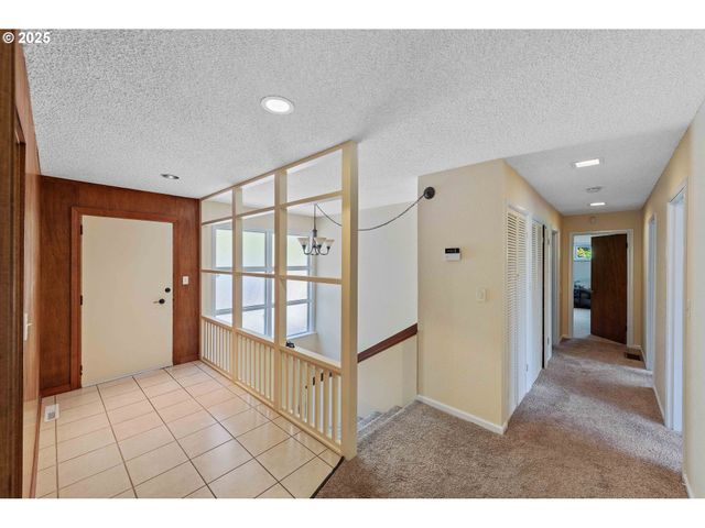 1300 INGERSOLL St, Coos Bay, OR 97420