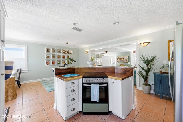 255 SHERRY Drive, Atlantic Beach, FL 32233