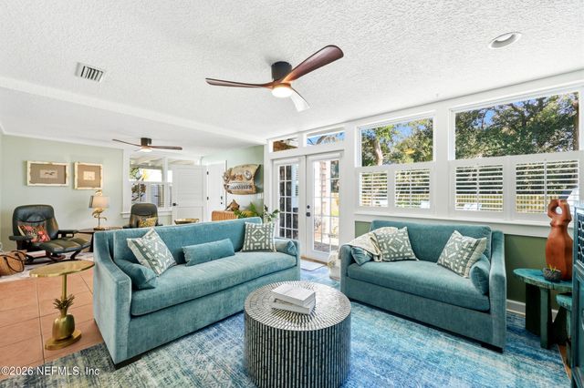 255 SHERRY Drive, Atlantic Beach, FL 32233