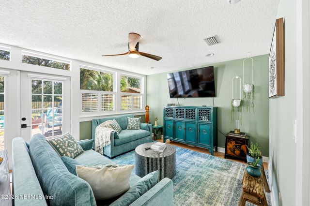 255 SHERRY Drive, Atlantic Beach, FL 32233