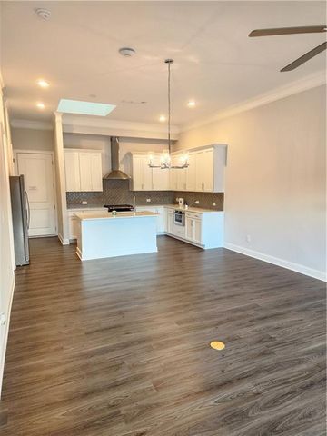 637 Stickley Oak Way, Woodstock, GA 30189