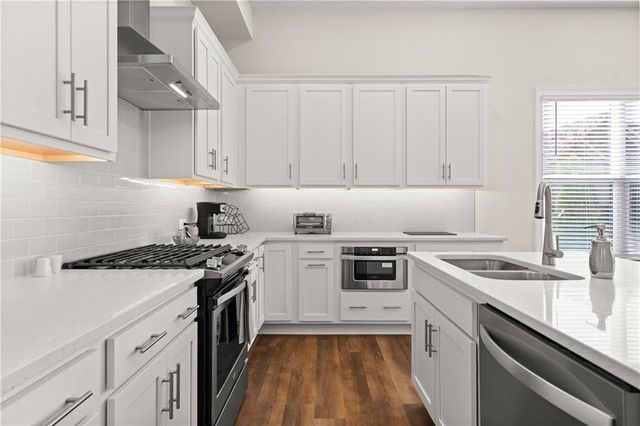637 Stickley Oak Way, Woodstock, GA 30189