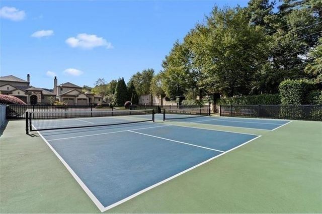 637 Stickley Oak Way, Woodstock, GA 30189