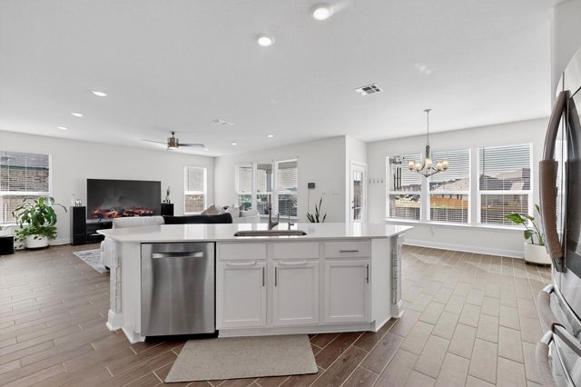 3830 Riardo DR, Round Rock, TX 78665