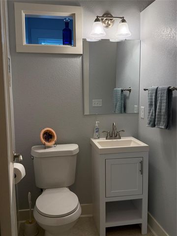 4728 Avenue R, Galveston, TX 77551