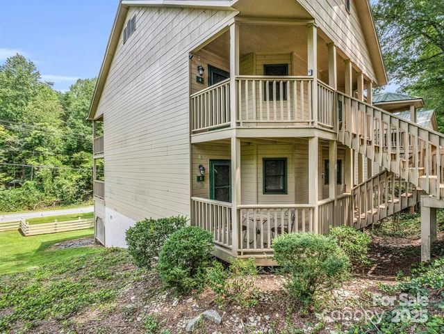 160 Whitney Boulevard, Lake Lure, NC 28746