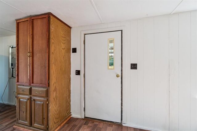 26555 Elm Road, Blanchard, OK 73010