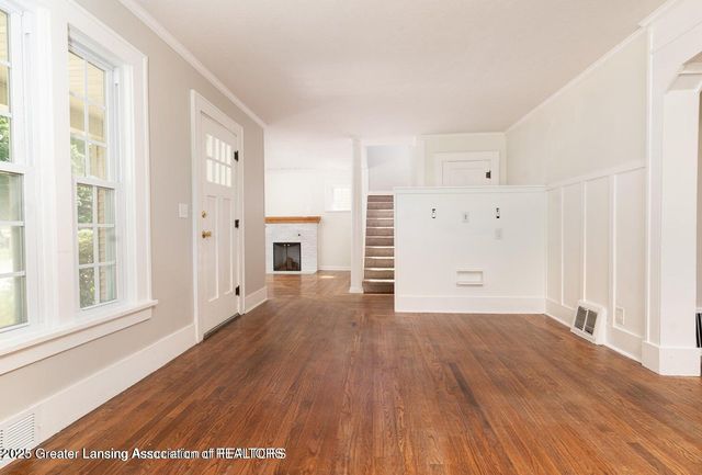 411 Lewis Street, Eaton Rapids, MI 48827