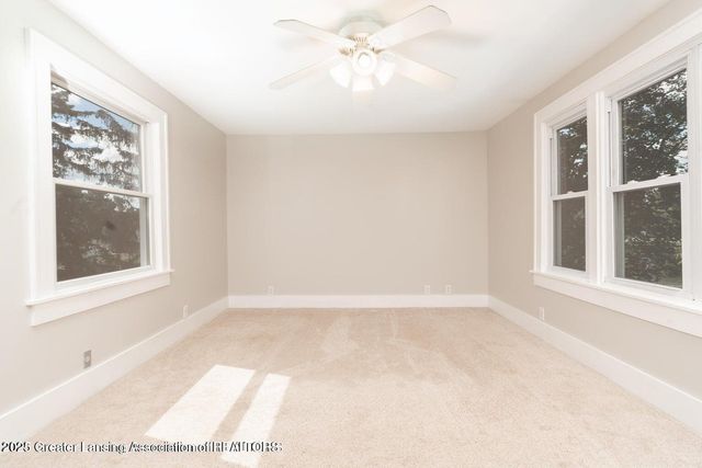 411 Lewis Street, Eaton Rapids, MI 48827