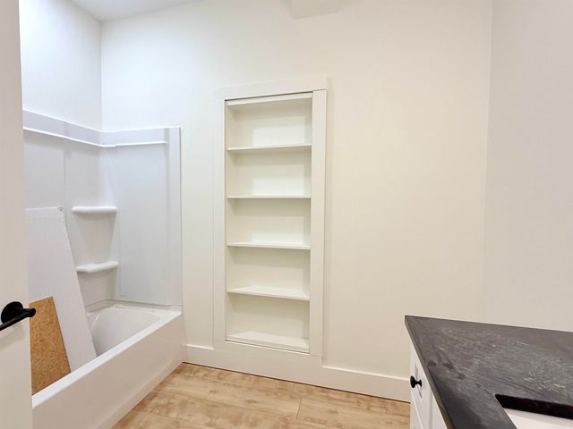 1015 Clinton Court, Alexander, AR 72002