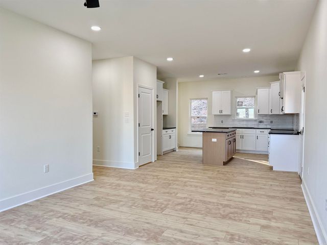 1015 Clinton Court, Alexander, AR 72002