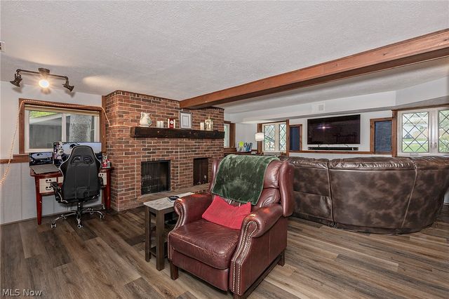 2526 Harris Road, Broadview Heights, OH 44147