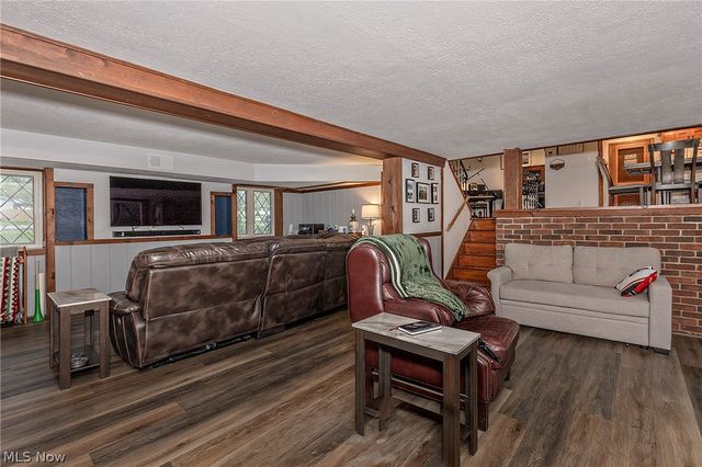 2526 Harris Road, Broadview Heights, OH 44147