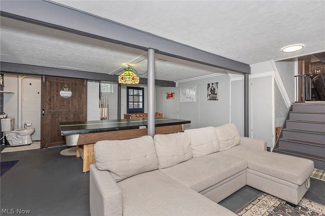 2526 Harris Road, Broadview Heights, OH 44147