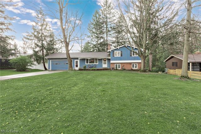 2526 Harris Road, Broadview Heights, OH 44147