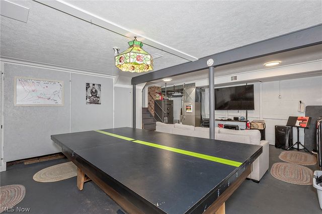 2526 Harris Road, Broadview Heights, OH 44147