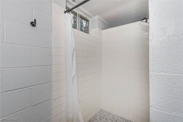 2526 Harris Road, Broadview Heights, OH 44147