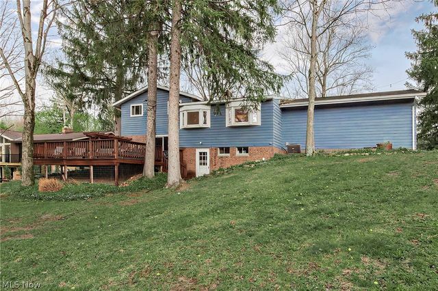 2526 Harris Road, Broadview Heights, OH 44147