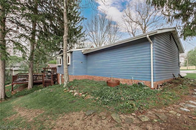 2526 Harris Road, Broadview Heights, OH 44147