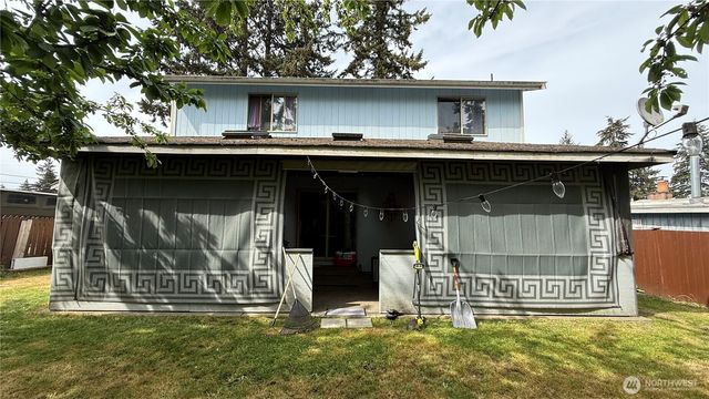 1518 104th St S, Tacoma, WA 98444