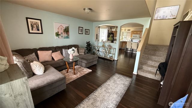 1518 104th St S, Tacoma, WA 98444