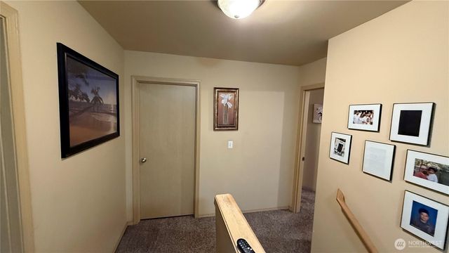 1518 104th St S, Tacoma, WA 98444
