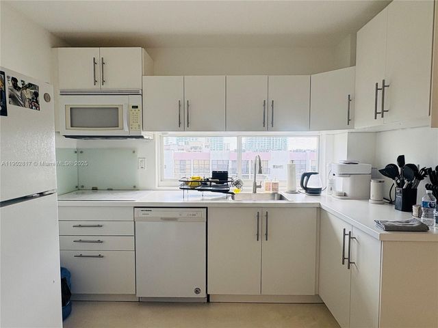 17021 N Bay Rd 1022, Sunny Isles Beach, FL 33160