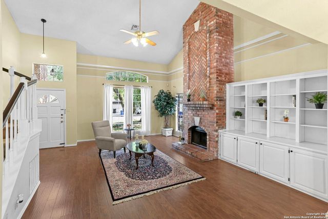 13907 Blenhein Rdg, San Antonio, TX 78231