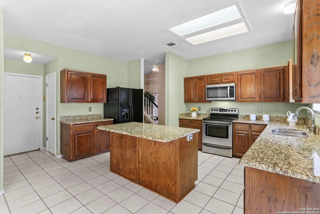 13907 Blenhein Rdg, San Antonio, TX 78231