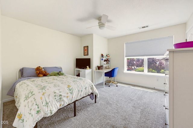 649 Spring Valley Drive, Medford, OR 97501