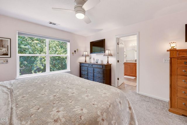 649 Spring Valley Drive, Medford, OR 97501