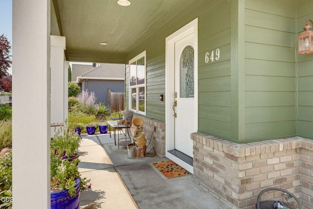 649 Spring Valley Drive, Medford, OR 97501