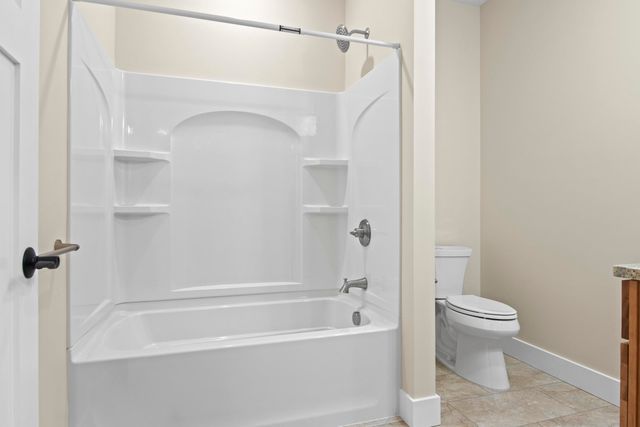 4054 Center Farm Lane, Traverse City, MI 49685