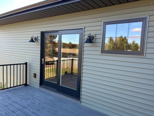 4054 Center Farm Lane, Traverse City, MI 49685