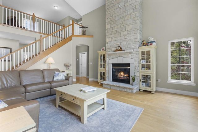5100 STREICH LANE, Oshkosh, WI 54902