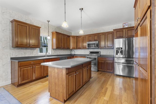 5100 STREICH LANE, Oshkosh, WI 54902