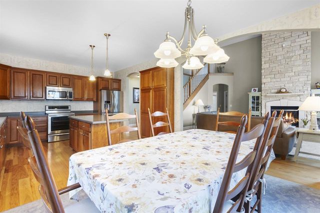 5100 STREICH LANE, Oshkosh, WI 54902