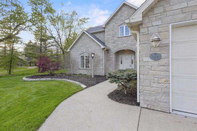 5100 STREICH LANE, Oshkosh, WI 54902